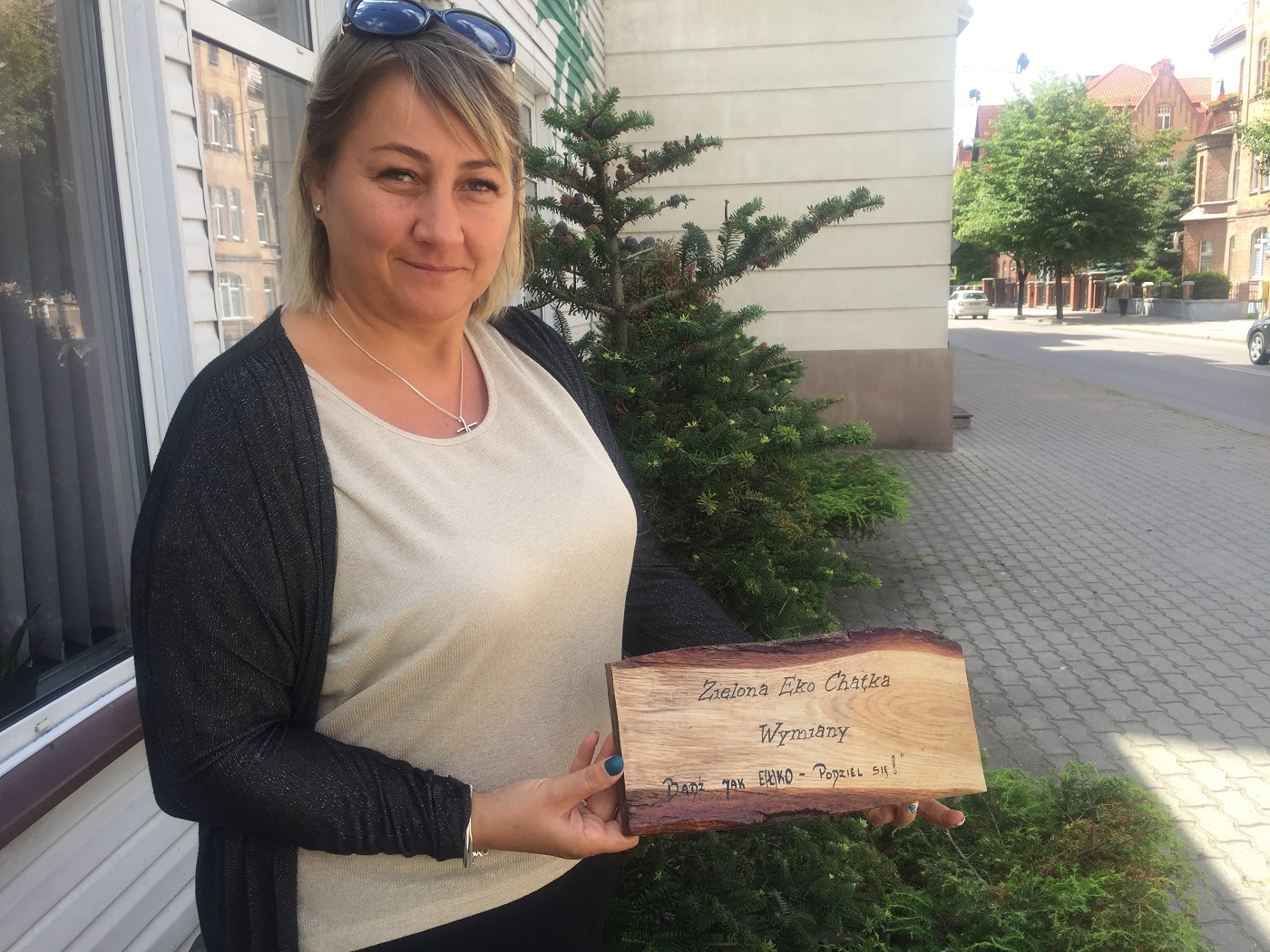 8927B08F 6DF4 492C BAC7 788FF2C9A302