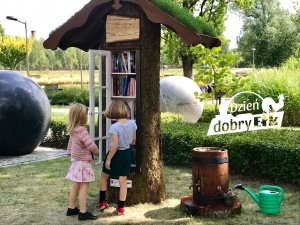 &quot;Zielone&quot; biblioteki plenerowe powstały w ełckich parkach